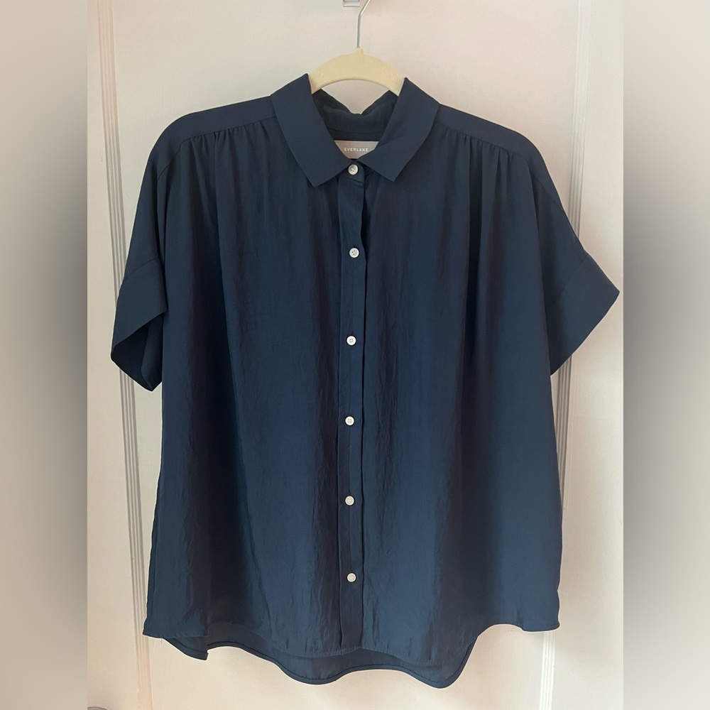 Everlane Navy Blue Silky Short Sleeve Button Down Blouse
